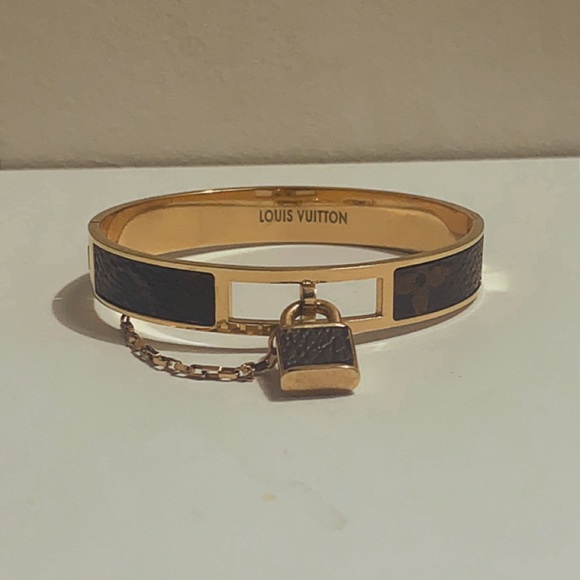 Woman’s Louis Vuitton Bracelet - Picture 1 of 2